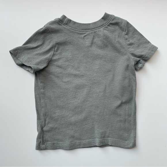 3/$10 OLD NAVY Toddler boy dinosaur T-shirt 12-18m - Picture 3 of 3